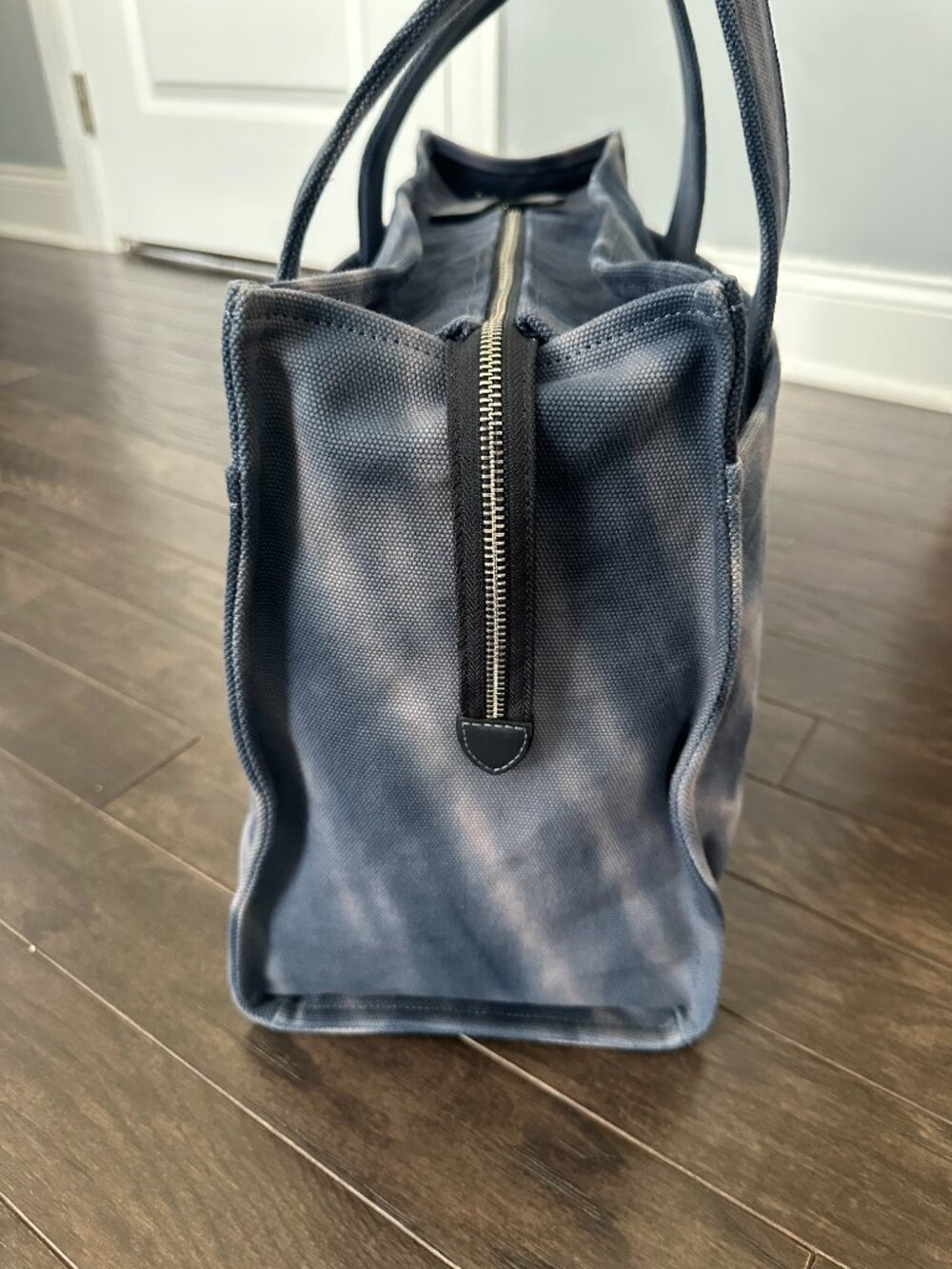 Women's Blue Cargo 40 Tie-Dye Tote Bag Style #C2457-CU080 - Picture 7 of 11